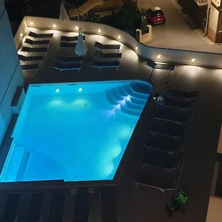 Rena Bianca By La Contessa